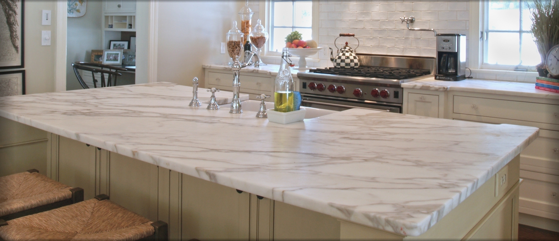 LAMİNAT VE MERMER TEZGAH DEĞİŞİMİ